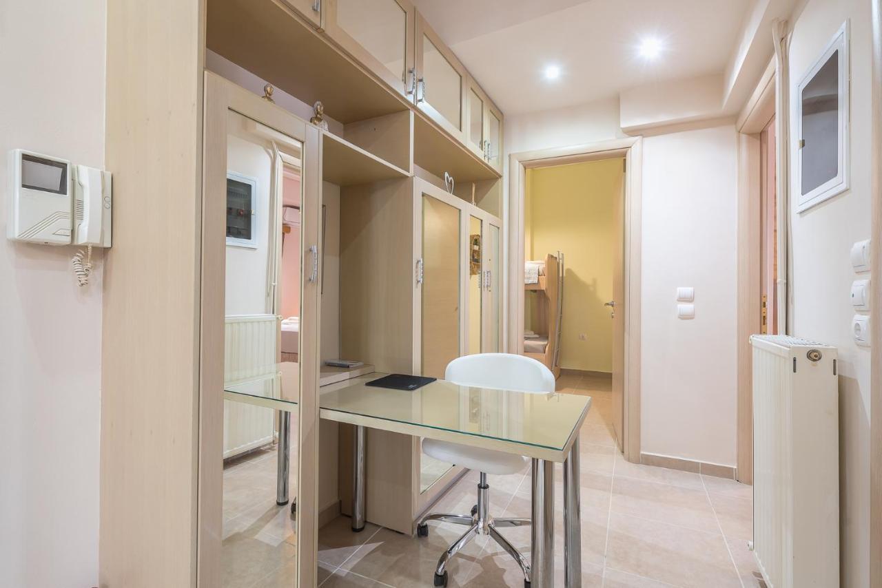Lighthouse Apartment In The Heart Of Athènes Extérieur photo